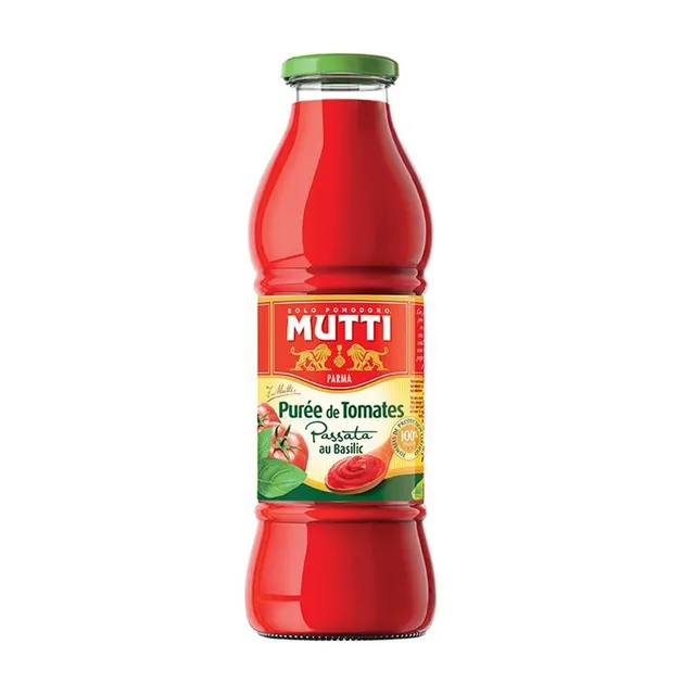Mutti Tomato Puree Passata with Basil 700g