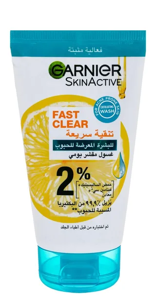 Garnier Skin Active Fast Clear Daily Exfoliating Scrub Face Wash for Acne Prone Skin with Salicylic Acid & Vitamin C