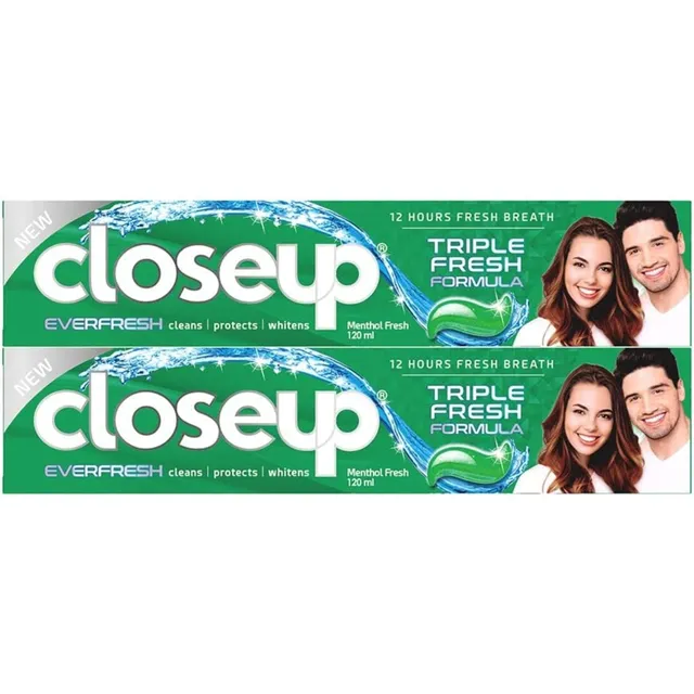 Close Up Menthol Fresh Toothpaste, 2x120ml