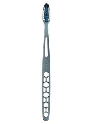 Jordan Ultralite Medium Toothbrush, 1 Pieces